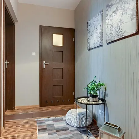 Daire Blue Mandarin Wood Gdynia